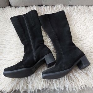 La Canadienne black suede winter boots, 6M